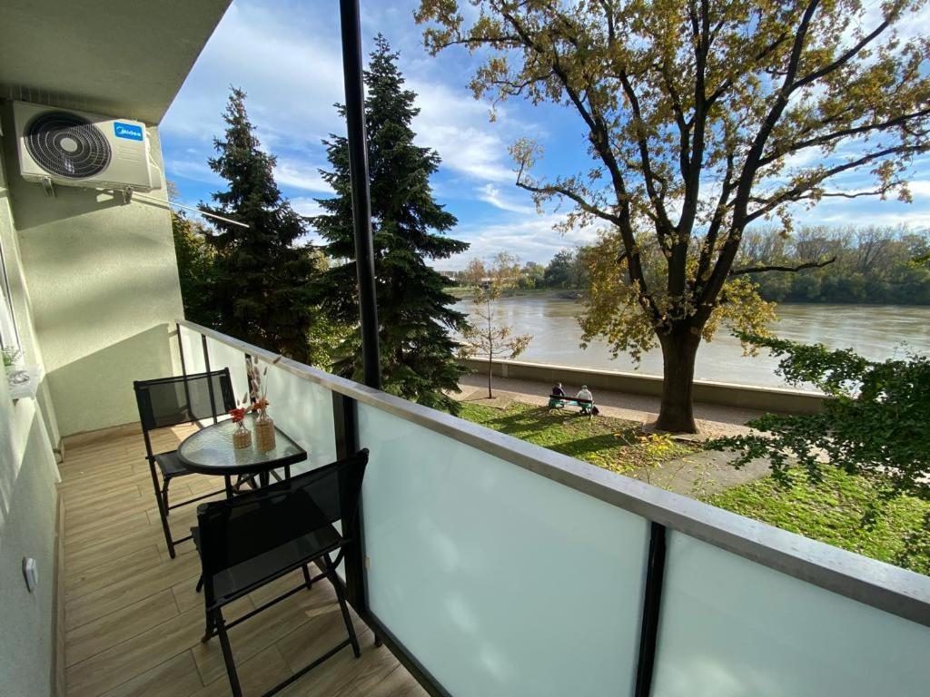 Hip Riverview Bestern Segedyn Zewnętrze zdjęcie